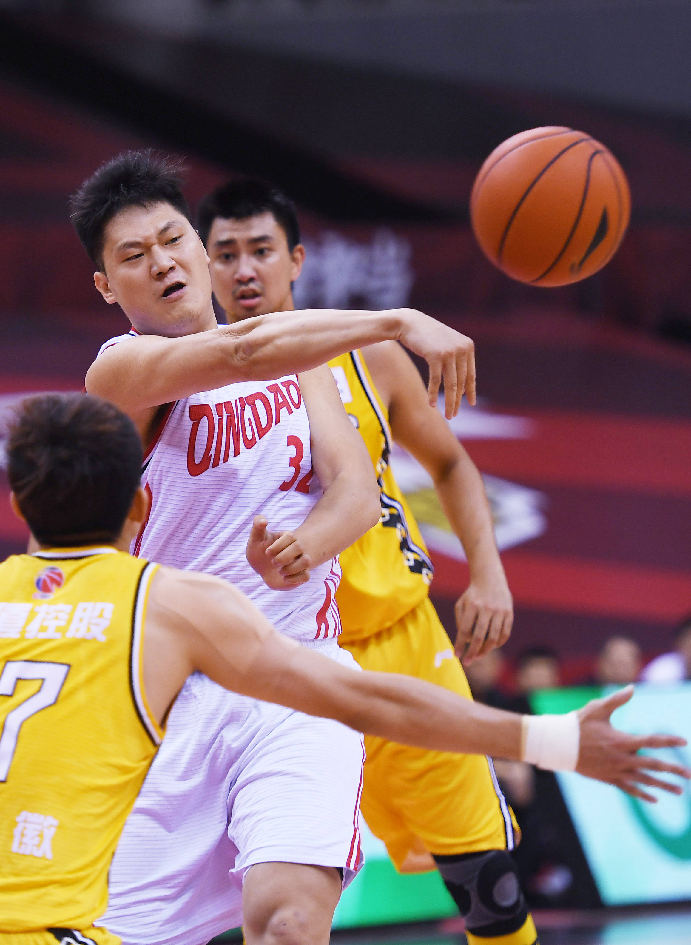 爱游戏风云突变深圳男篮今夜强势反弹切尔西围绕亚冠伤情更新，连对手都承认：今晚斯图加特外线爆发的简单介绍